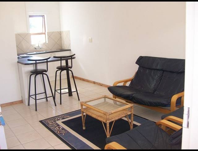 2 bed property to rent in WORCESTER CENTRAL